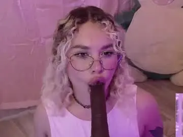 Chaturbate Watch Live Sex Cams of haelycute