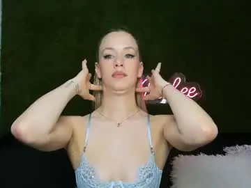Chaturbate Watch Live Sex Cams of miabeex