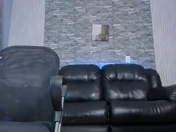 Chaturbate Live Sex Cam of zack_joness10