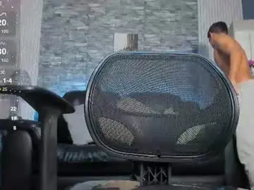 Chaturbate Best live sex cam show of zack_joness10