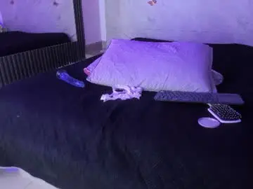 Chaturbate Live Sex Cam of cristal_quintero