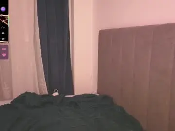 Chaturbate Live Sex Cam of cherrrish_