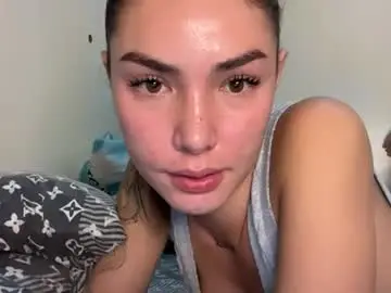 Chaturbate Live Sex Cam of eurasiangabbie89549