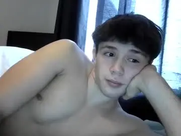 Chaturbate Live Sex Cam of hunglikecrazyy