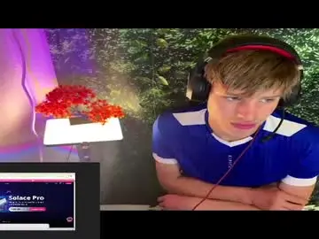 Chaturbate Live Porn of boyblondhetero