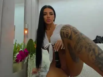 Chaturbate Live Sex Cam of britney_charm