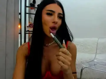 Chaturbate Live Sex Cam of britney_charm