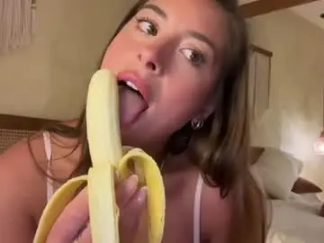 Chaturbate Free Live Porn of karinaaaxx
