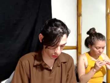 Chaturbate Adult Webcams of miahells