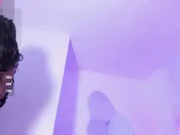Chaturbate Live Sex Cam of yuliana__cambell