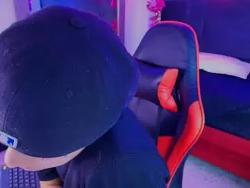 Chaturbate Best Webcam of adamswalkerr_
