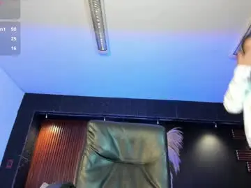 Chaturbate Watch Live Sex Cams of isabellaajoness