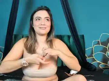Chaturbate Live Porn of isabellaajoness