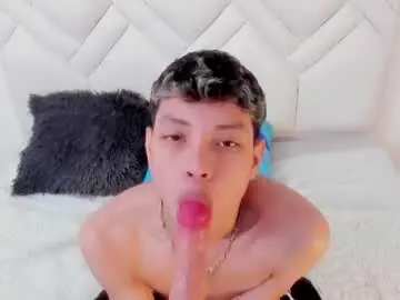 Chaturbate Live Sex Cam of jeanluc_live