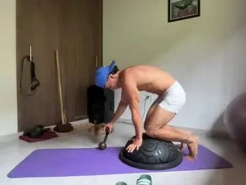 Chaturbate Live Sex Cam of joulianogreco1