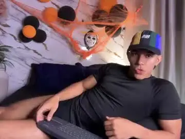 Chaturbate Free Live Porn of joulianogreco1