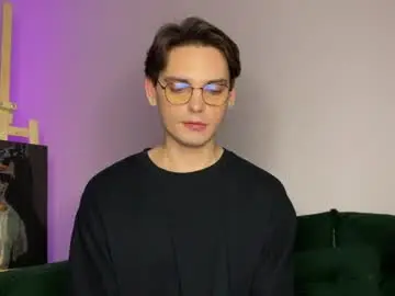 Chaturbate Best live sex cam show of oliverlawrence
