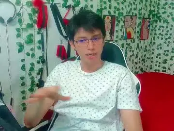 Chaturbate Sex Cam of andy_gray01