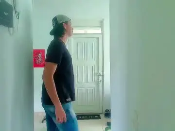 Chaturbate Live Porn of andy_gray01