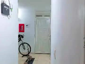 Chaturbate Free Porn Cam of andy_gray01