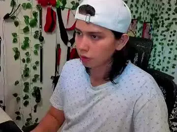 Chaturbate Free Live Porn of andy_gray01