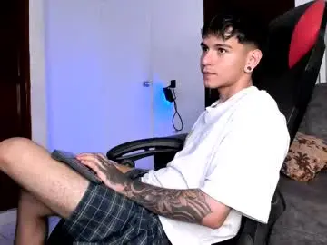 Chaturbate Sex Cam of austin_falcon