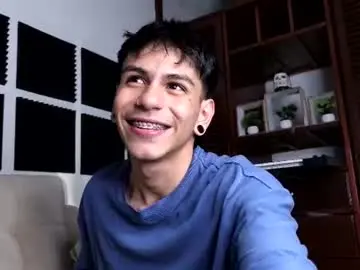 Chaturbate Adult Video Chat of austin_falcon
