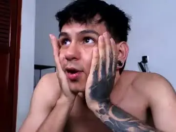 Chaturbate Live Sex Cam of austin_falcon