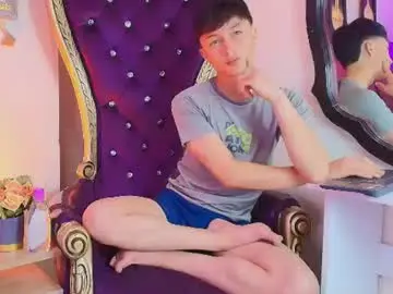 Chaturbate Live Sex Cam of liamm_dark