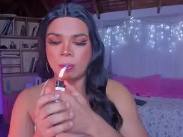 Chaturbate Free Live Porn of romirousexx