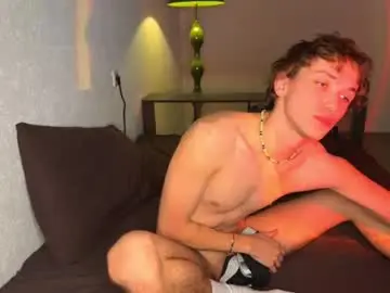 Chaturbate Free Porn Cam of xavier_200