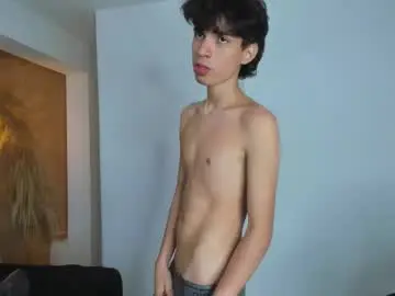 Chaturbate Live Sex Cam of salvatore_monterey