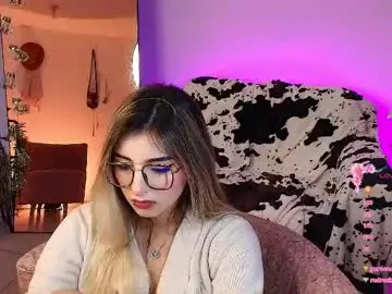 Chaturbate Free Live Porn of rousee_v