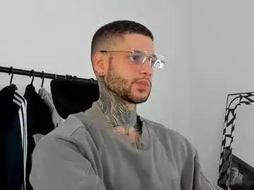 Chaturbate Adult Video Chat of _jamesleandros