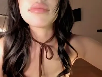 Chaturbate Watch Live Sex Cams of ella_lee15