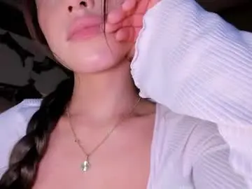 Chaturbate Live Sex Cam of ella_lee15