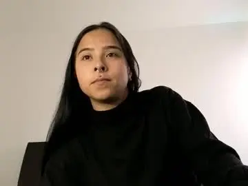 Chaturbate Sex Chat of mencia_sharmaa