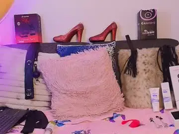 Chaturbate Free Live Porn of petite_pepper18