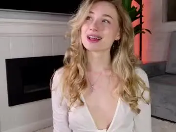 Chaturbate Best live sex cam show of wellicaren