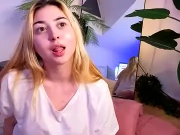 Chaturbate Live Sex Cam of billieluvs