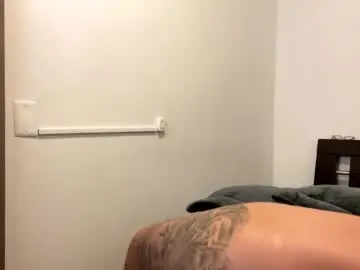 Chaturbate Adult Video Chat of goldenknight33