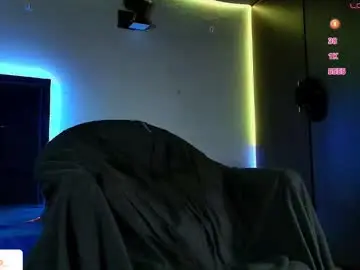 Chaturbate Sex Cam of kuzzcoo