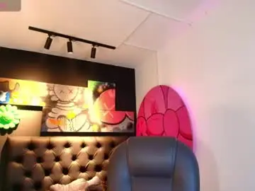 Chaturbate Live Sex Cam of rominaowenxx
