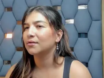 Chaturbate Free Live Porn of yayi_derek