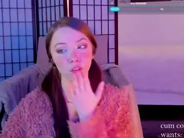 Chaturbate Live Sex Cam of shesnotuwu