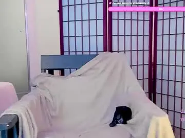 Chaturbate Watch Live Sex Cams of shesnotuwu
