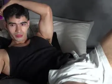 Chaturbate Live Sex Cam of joe_steel1