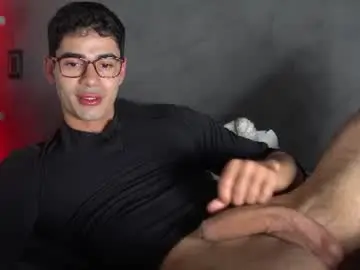 Chaturbate Watch Live Sex Cams of joe_steel1
