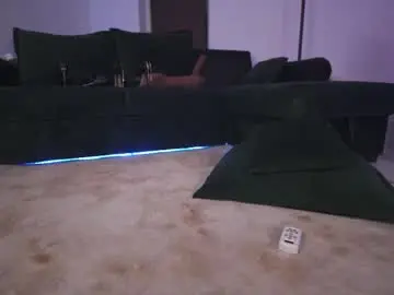 Chaturbate Live Sex Cam of bia_kristal