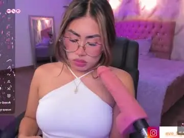Chaturbate Live Sex Cam of eveline_figeroa
